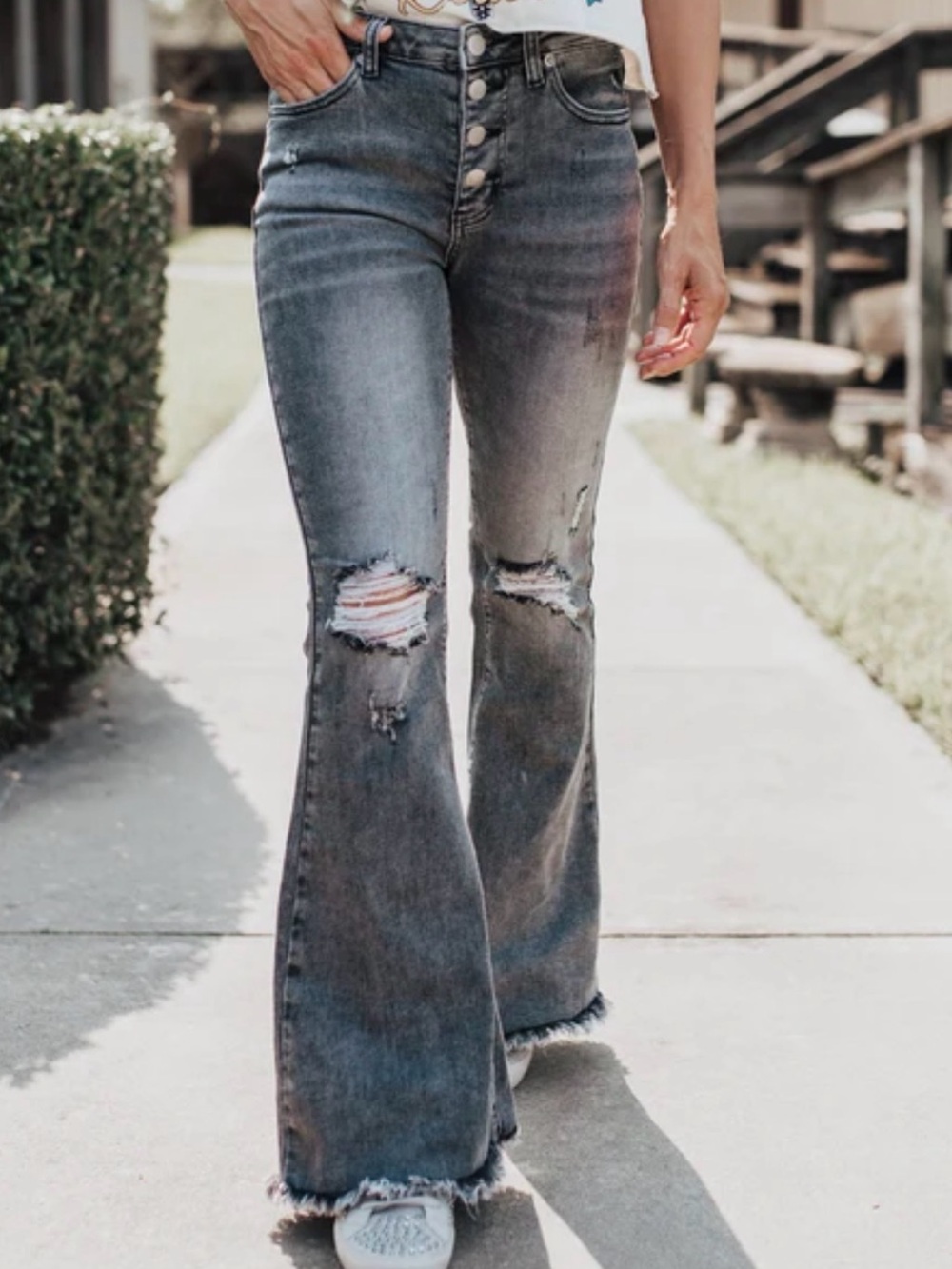 Risen  Flare Gray Women's distressed Jeans Size9/29 - Picture 9 of 9